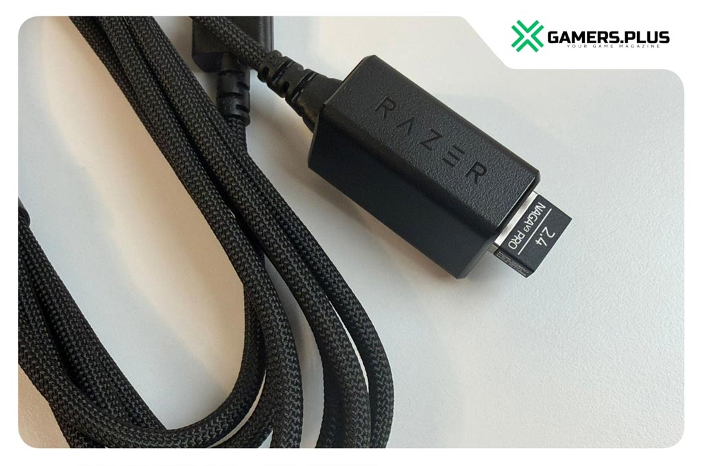 Razer Naga V3 Pro USB-Kabel & Dongle