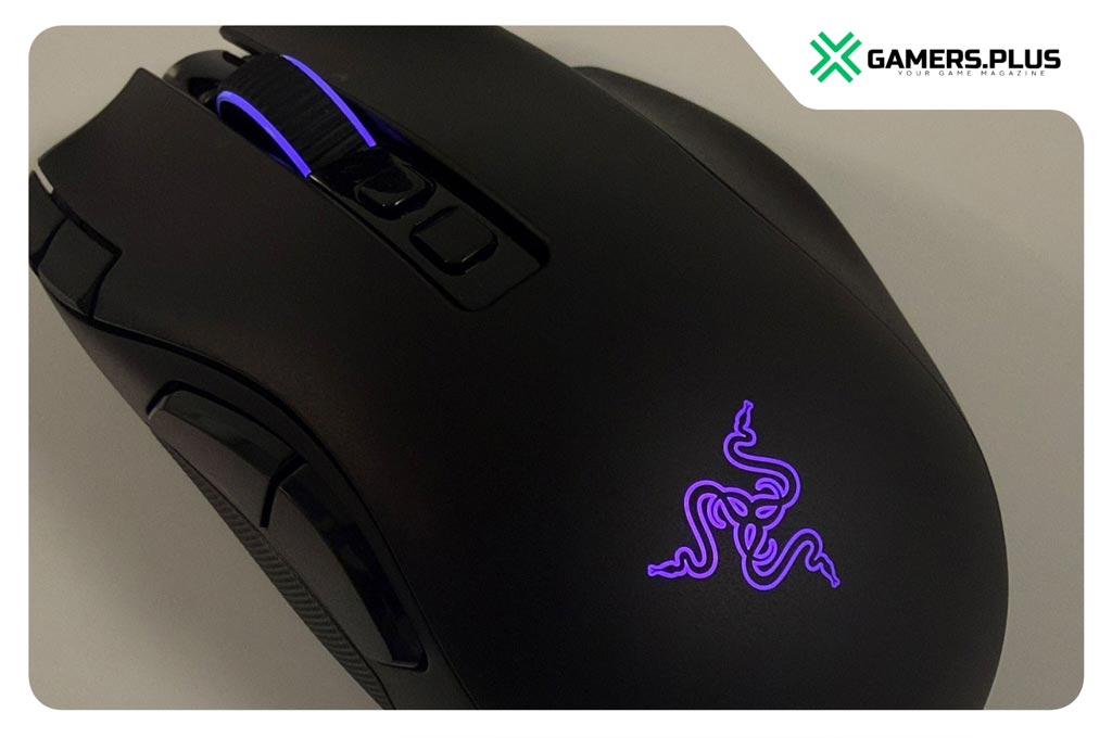 Razer Naga V3 Pro Licht violett